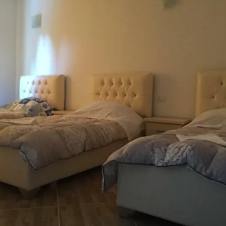 Hotel Castello Nicaj-Shale